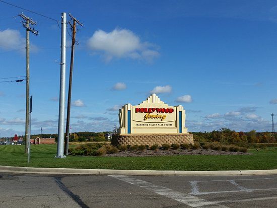 Hollywood Gaming Mahoning Valley Race Course